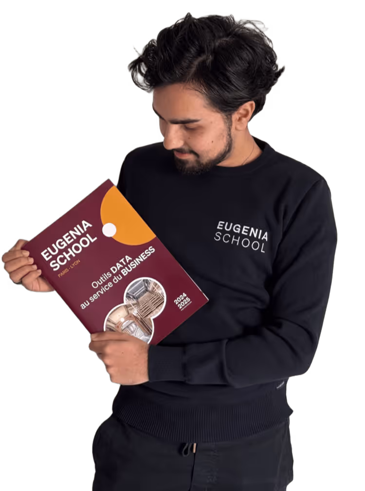 Étudiant tenant la brochure d'Eugenia School